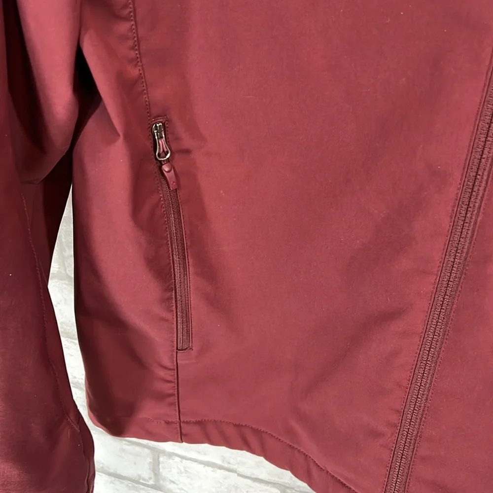 Marmot burgundy jacket size Medium